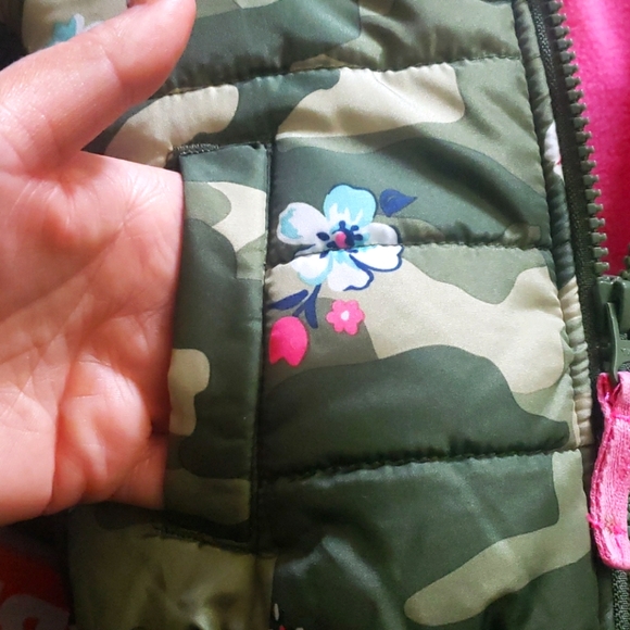 Carters Girl's Camo Jacket 12 M - Picture 3 of 4